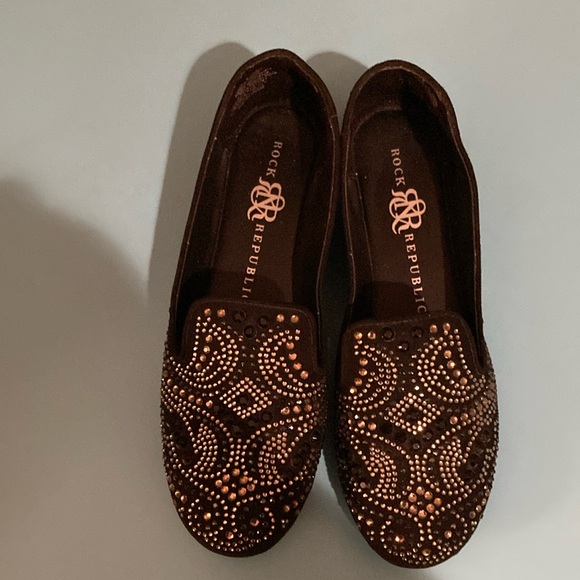 Rock n republic jewel studded loafers. Advertised as an 8 but a 6. See photo - Picture 1 of 5